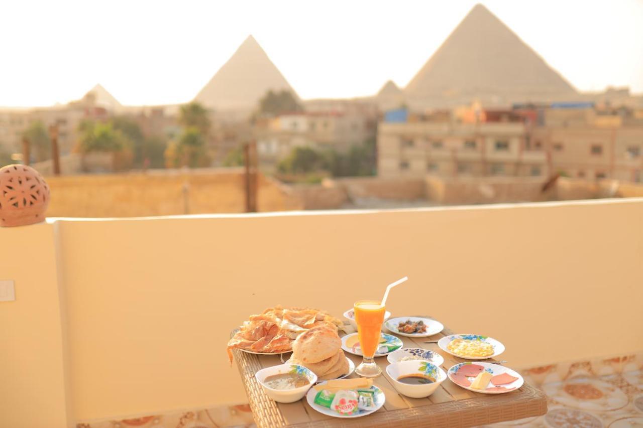 Three Golden Pyramids Bed and Breakfast Kairo Exteriör bild