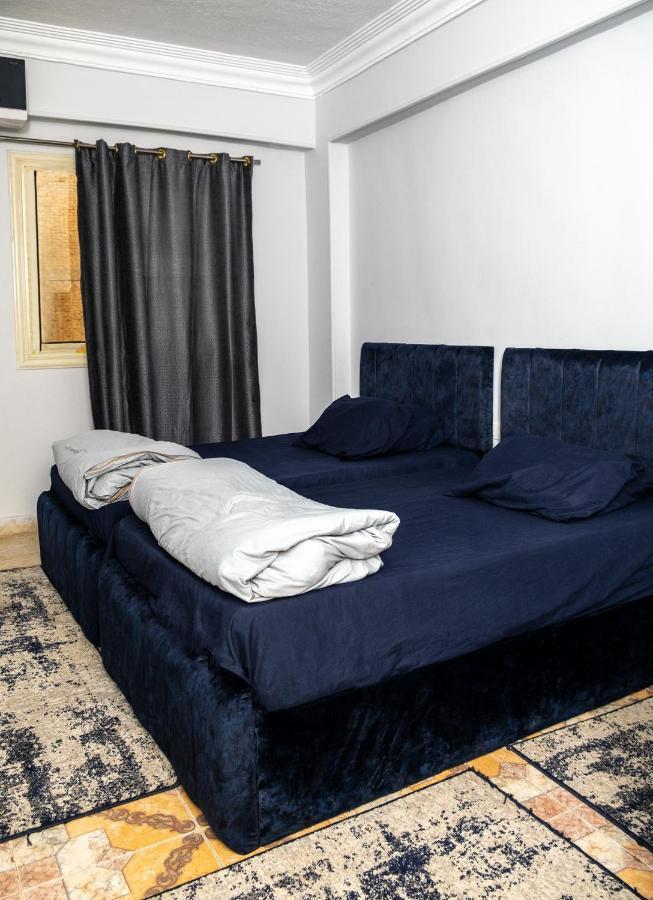 Three Golden Pyramids Bed and Breakfast Kairo Exteriör bild